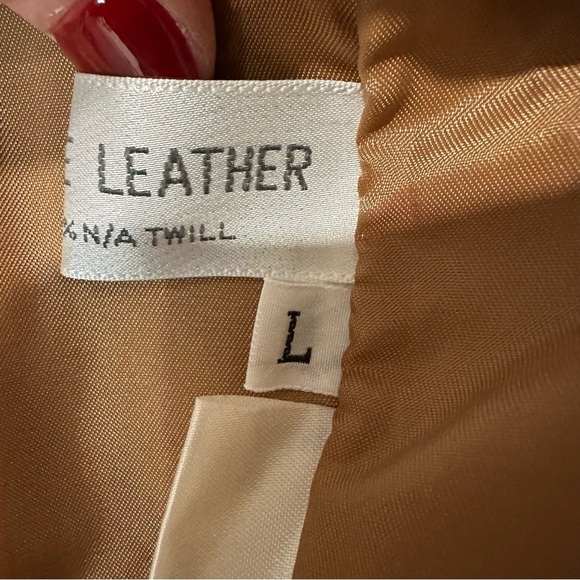 Design Assets 100% Genuine Leather Vest - Picture 8 of 12